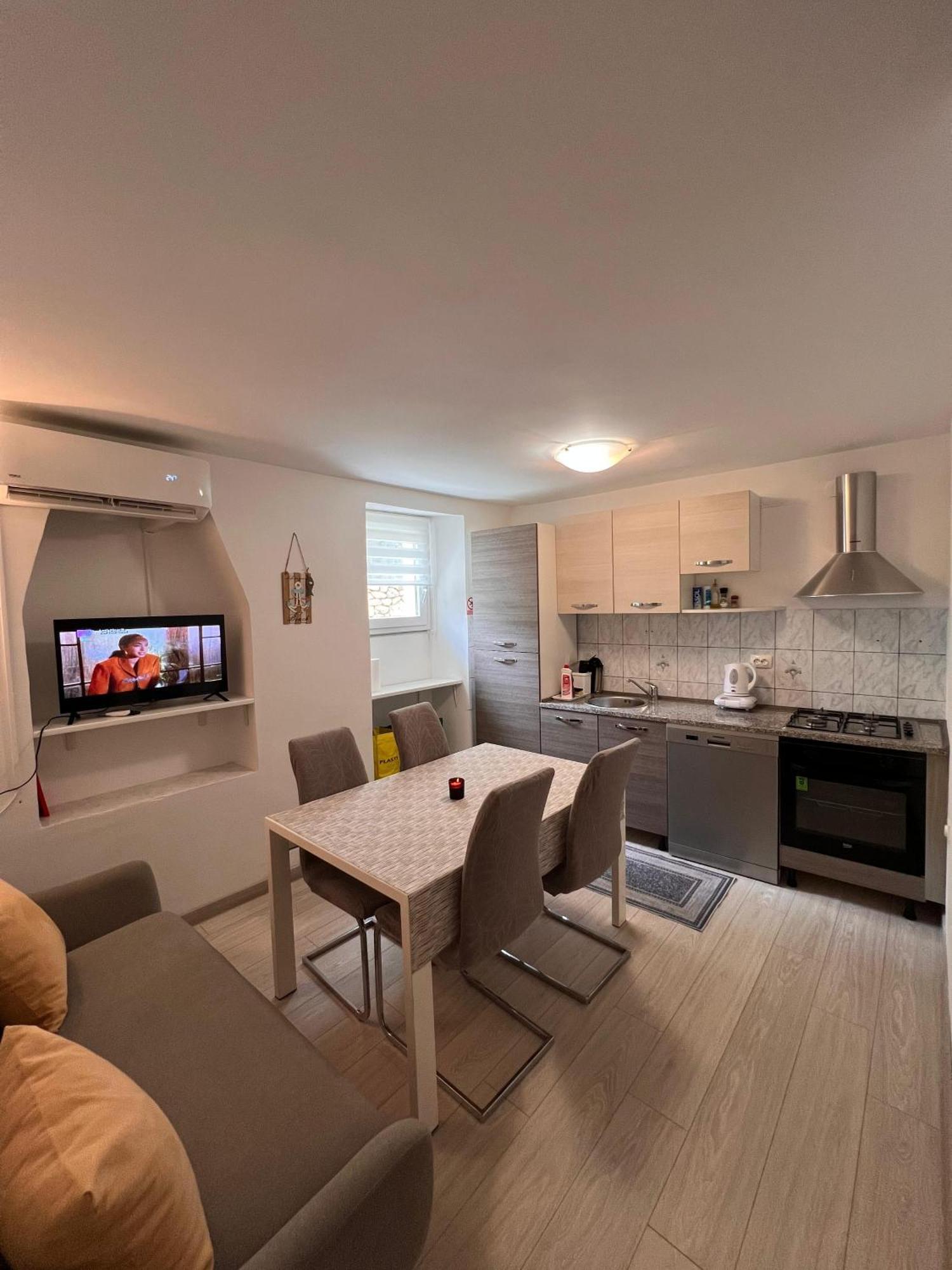 Apartman Gabriela Mali Lošinj Екстериор снимка