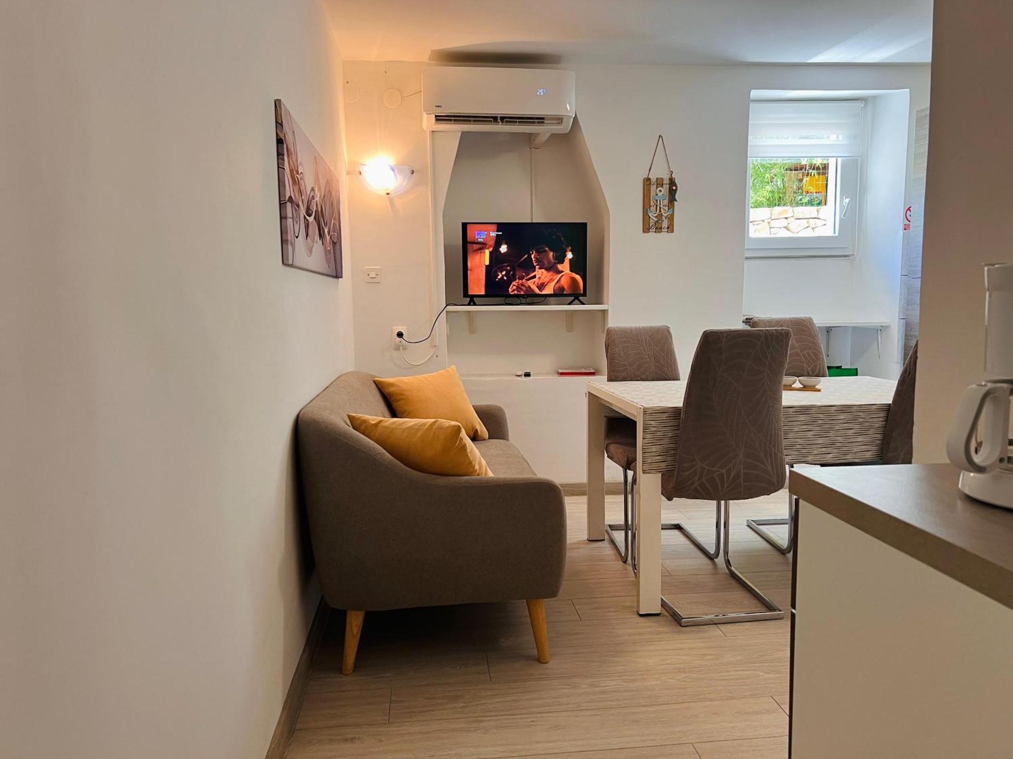 Apartman Gabriela Mali Lošinj Екстериор снимка