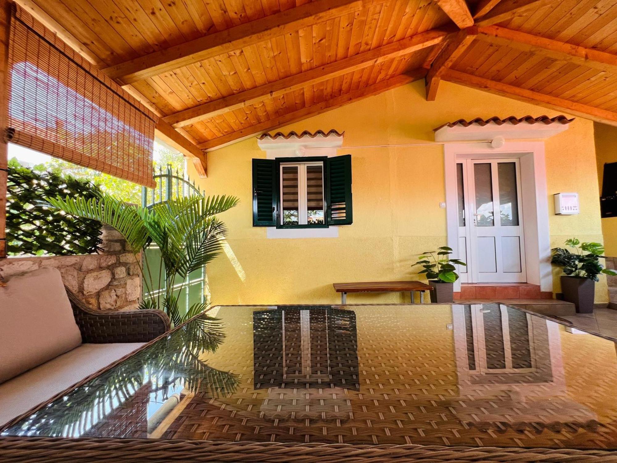 Apartman Gabriela Mali Lošinj Екстериор снимка